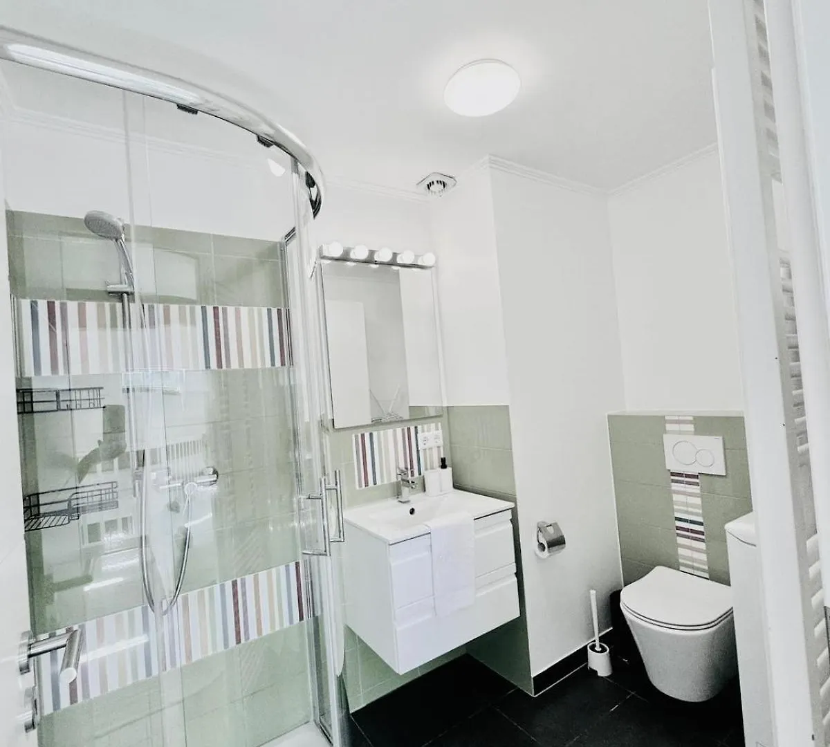 Beautiful One Bedroom Close To The Train Station 卢森堡 0*,  卢森堡